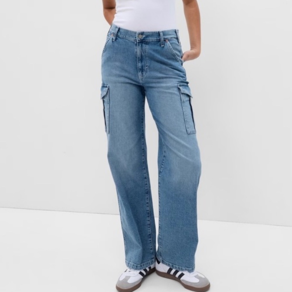 GAP High Rise Stride Wide Leg Cargo Jeans Light Wash Blue Denim 12 31 P Petite